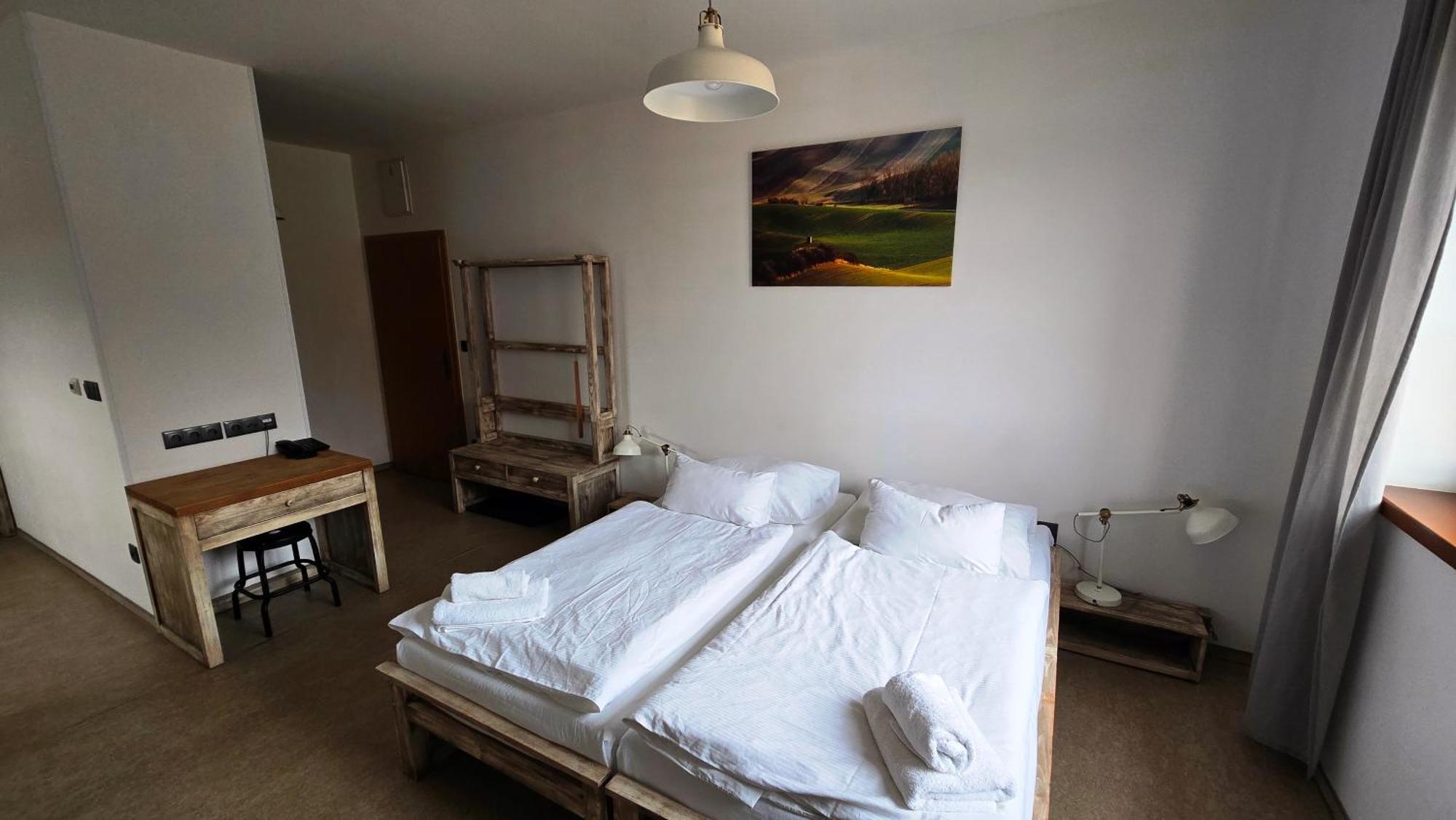 Dvur Perlova Voda Budyne nad Ohri Экстерьер фото